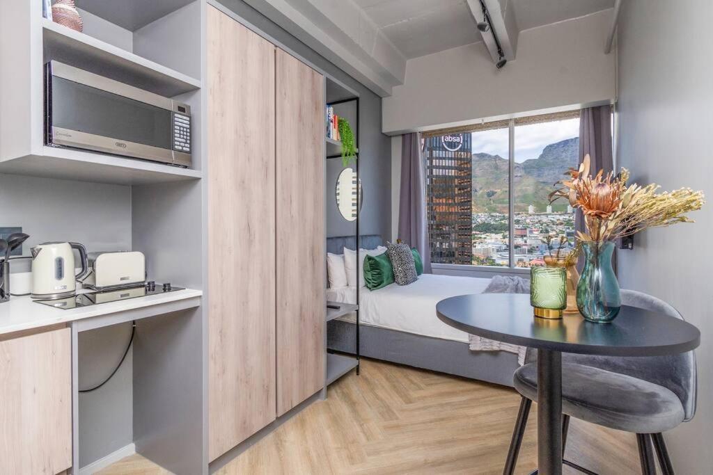 Stylish Apartment *